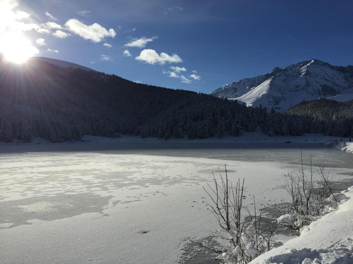 Gite Chaleureux Au Lac De Payolle Campan Luaran gambar